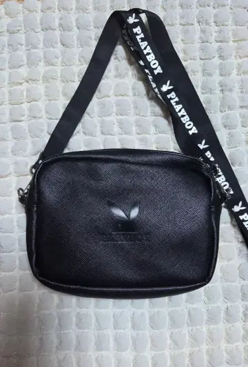 PLAYBOY 숄더백 블랙