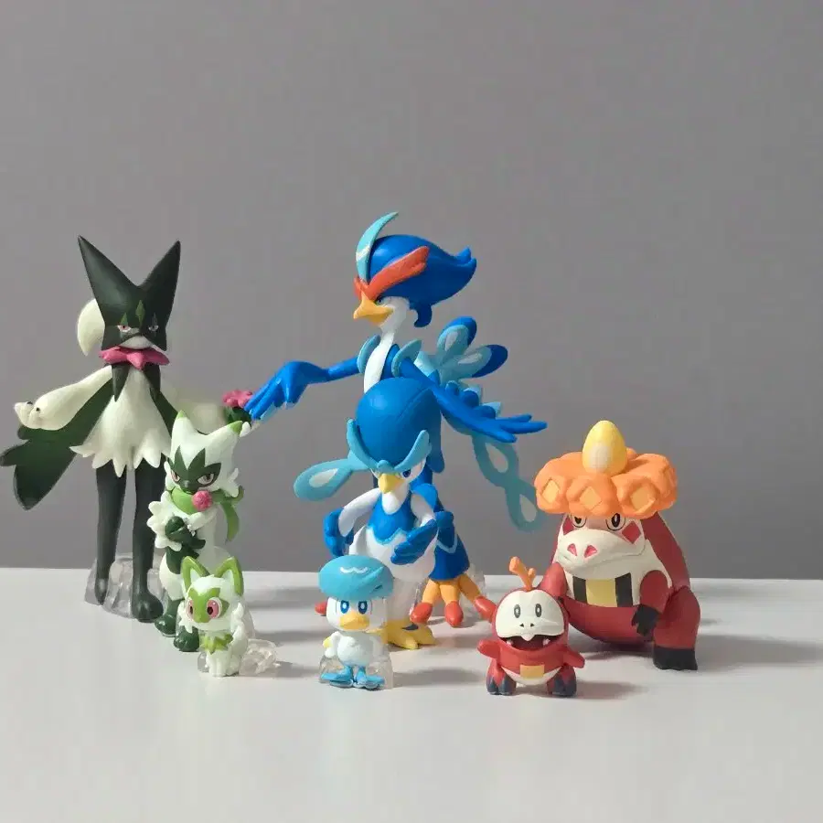Pokemon Paldea Region Figure Bulk Sell. Scale World