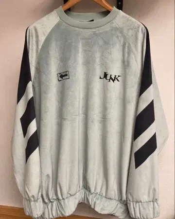 [가격 인하 가능] 요네즈켄시 JUNK 벨로아 풀오버 M