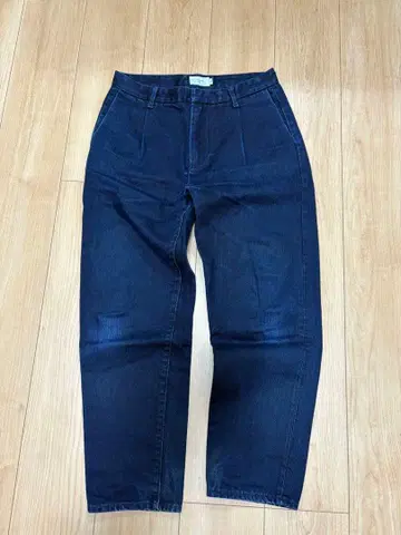 STILL BY HAND 데님 슬랙스 다크 네이비 사이즈 44