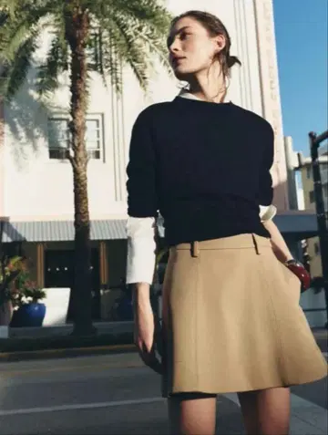 ZARA ZW COLLECTION 플레어 숏 스커트 베이지