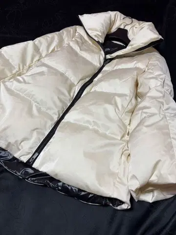 유니클로 플러스 J 다운 자켓