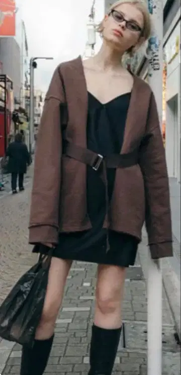 새상품급 perverze 퍼버즈 가디건