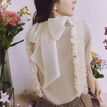 피치 존 백리본 니트 풀오버