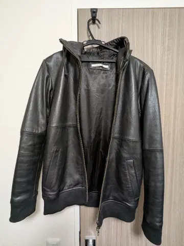 라이더 자켓 M 사이즈 하드 커버 hardcover 후드티 양가죽