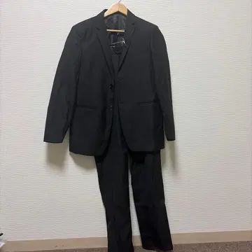 수트 블랙
