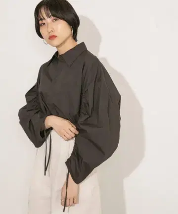 드로스트 개더 슬리브 셔츠
