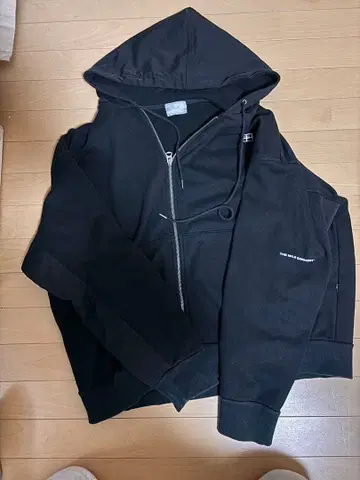 블랙 풀 집업 후드티와 팬츠 세트