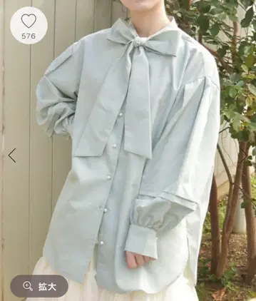 엑시즈팜 보타이 블라우스 볼륨 소매