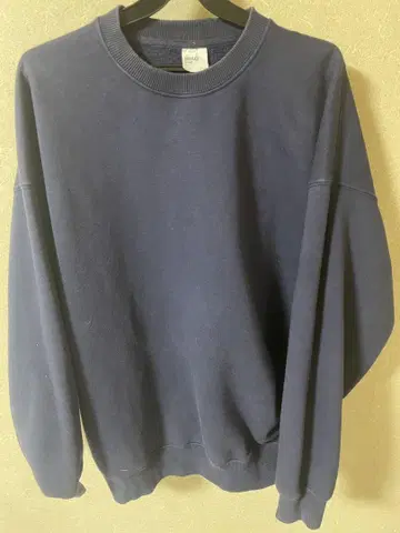 MUHAKU 무파구 네이비 맨투맨 WRAP UP CREW SWEAT