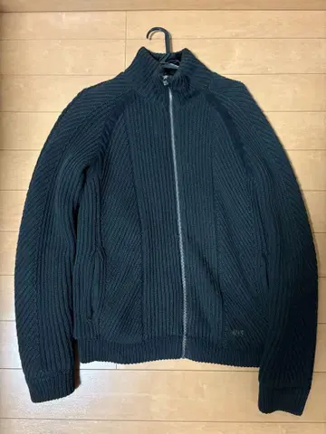 Armani Exchange 블랙 스웨터 S 속기모