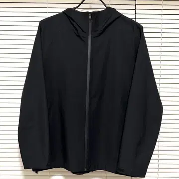 유니클로 블록테크 후드티 블랙 XL 사이즈
