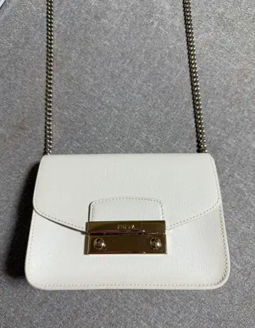 FURLA 훌라 메트로폴리스 화이트 숄더백