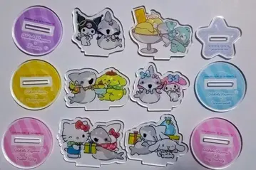 산리오 외출 아기상어 콜라보 굿즈 아크릴 스탠드 6개 세트