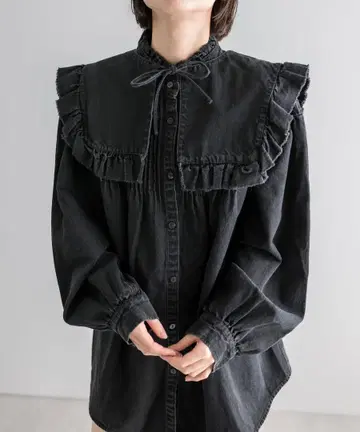 mystic 부착형 카라 데님 블라우스