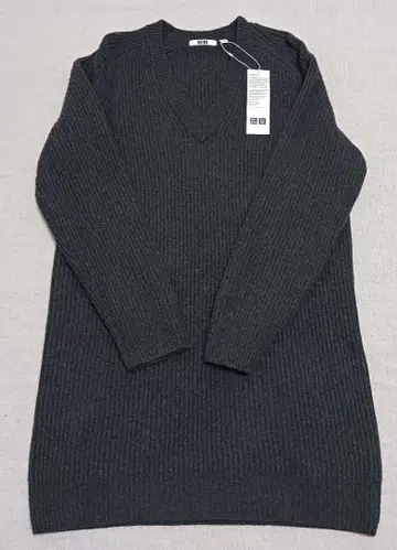 유니클로 프리미엄 라무 V넥 원피스 긴팔 그레이 M 사이즈 새상품