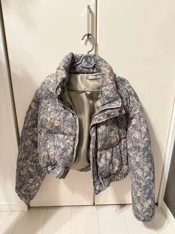 카모 패턴 다운 자켓 카모플라주