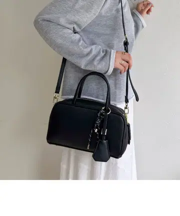 숄더백 참 부착 가로형 보스턴 백 프레디 거의 미사용