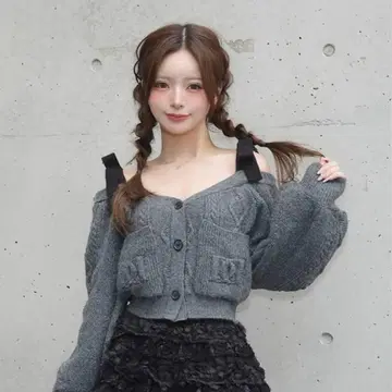 Darich 다리치 숄더 V넥 리본 상의 그레이