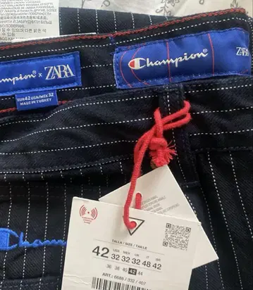 [ ZARA ] 42 스트라이프 배기 핏 청바지