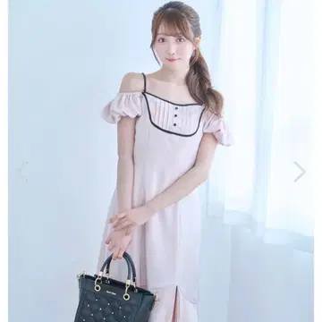 Rosemuse 로제뮤즈 satin dress 원피스