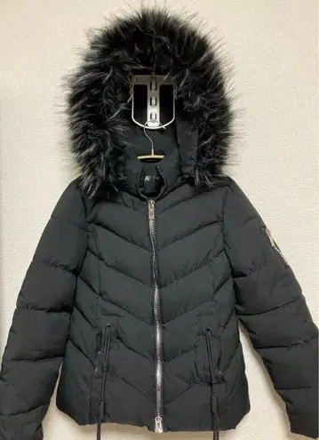 블랙 퍼 자켓 M 사이즈 따뜻한 모자 탈부착 가능 퍼 탈부착 가능
