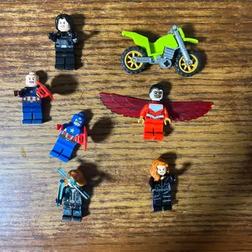 LEGO 캐릭터 세트 바이크 포함