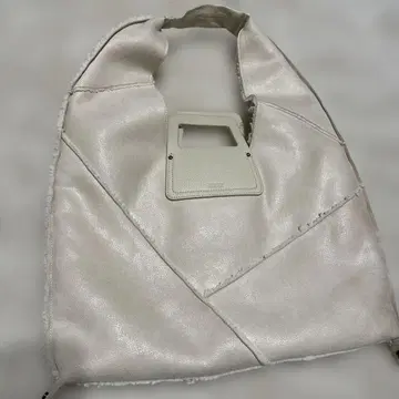 nouer 화이트 베이지 핸드백 보아