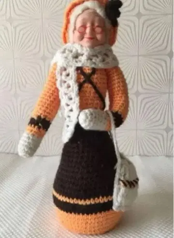 [ 해외 잡화 ] 가격 인하 캐나다발 핸드메이드 할머니 인형