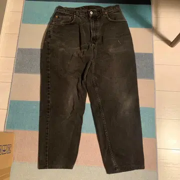 Levi Strauss & Co. 560 블랙 데님 32/32
