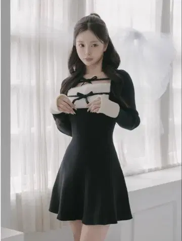 Darich 리본 퍼 플레어 니트 미니 원피스
