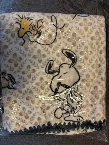 미사용 새상품 애프터눈 티 리빙 리버서블 담요/PEANUTS