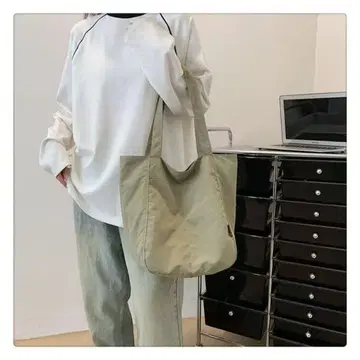 올리브 그린 심플 토트백