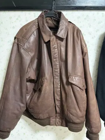 브라운 가죽 MA-1 자켓