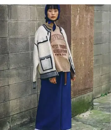 이번 시즌 MODE NORM CORE 바이컬러 트리밍 니트 가디건 화이트