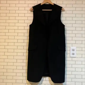 새상품급 Gabardine K.T 블랙 슬리브리스 롱 베스트 베스트