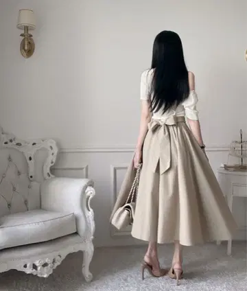 베이지 A라인 롱 스커트