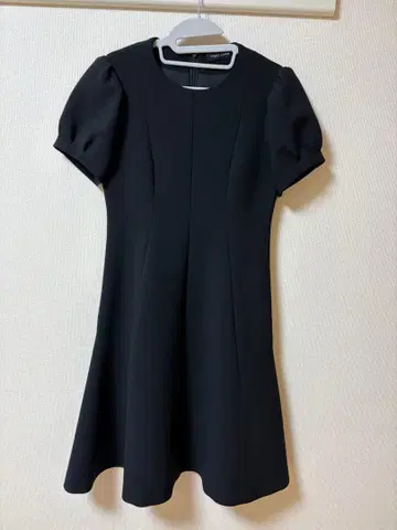 YOKO CHAN 블랙 무릎 기장 원피스 반팔