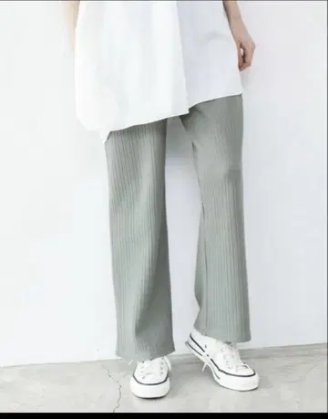 이에나 리브 팬츠