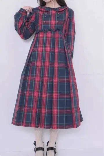 미나카타 유이 시마무라 콜라보 원피스