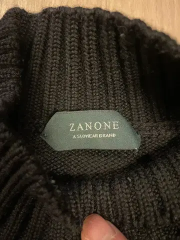 자노네 ZANONE 모크넥 니트 블랙