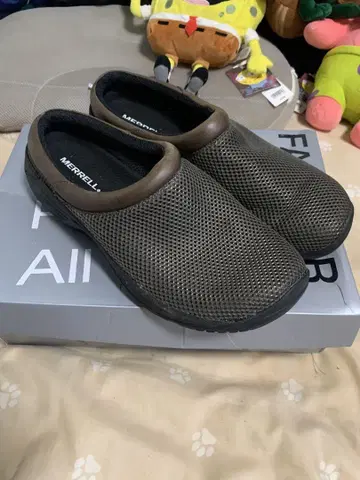 MERRELL 메쉬 슬립온 샌들 블랙/브라운