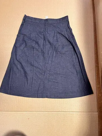 MARGARET HOWELL 다크 블루 플리츠 스커트