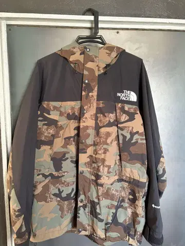 THE NORTH FACE 카모플라쥬 M 사이즈 마운틴 파카