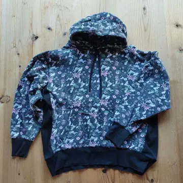 RIPNDIP 후드 부착 후드티