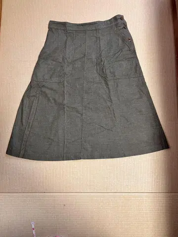 MHL. 마가렛호웰 그레이 플레어 스커트 사이즈 I