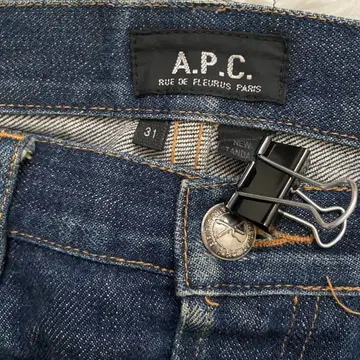 A.P.C. 스트레이트 데님 31 뉴스탠다드