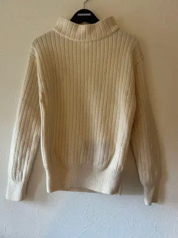 JIL SANDER 아이보리 터틀넥 스웨터 46