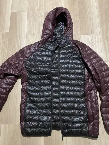[한정판] ULTRA LIGHT DOWN 다운 자켓 후드 부착