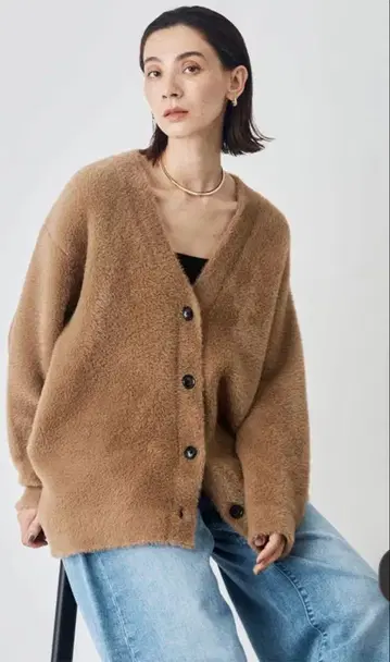 UNFILO 앙피로 나일론 샤기 V넥 가디건 그레이지
